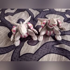 👠MCDONALDS POKEMON toys X2👠